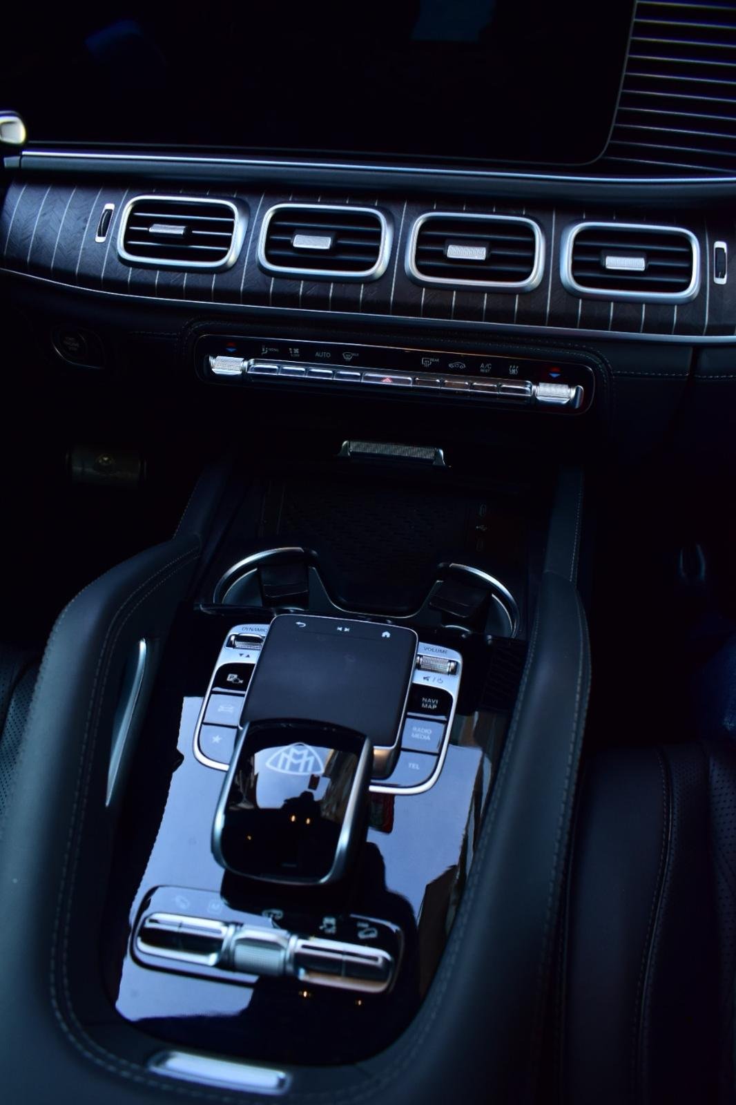 Mercedes GLS600 Maybach — photo 10